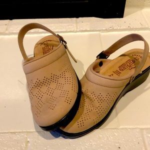Fly Flot Leather Clogs with heel strap